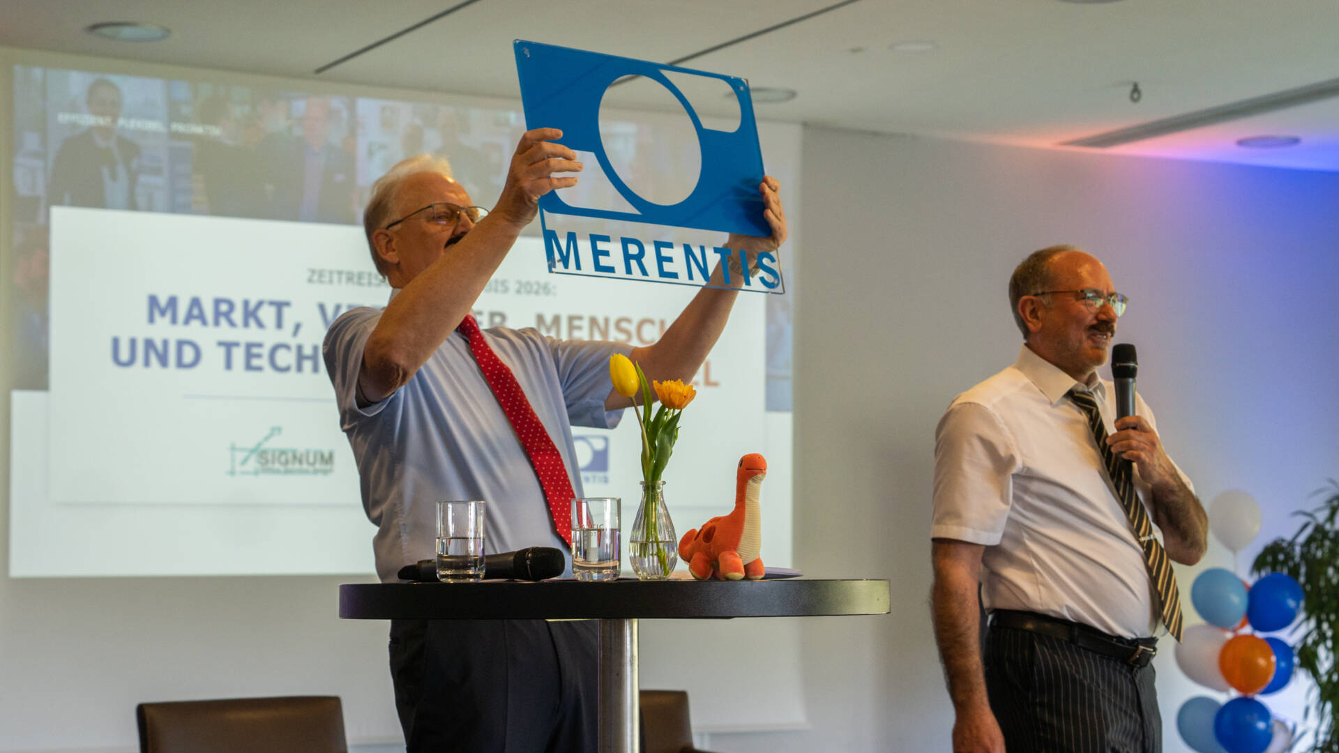 Uwe Schmitz von Melchers und Dirk Paul von VDE Services beim Paneltalk Saperion